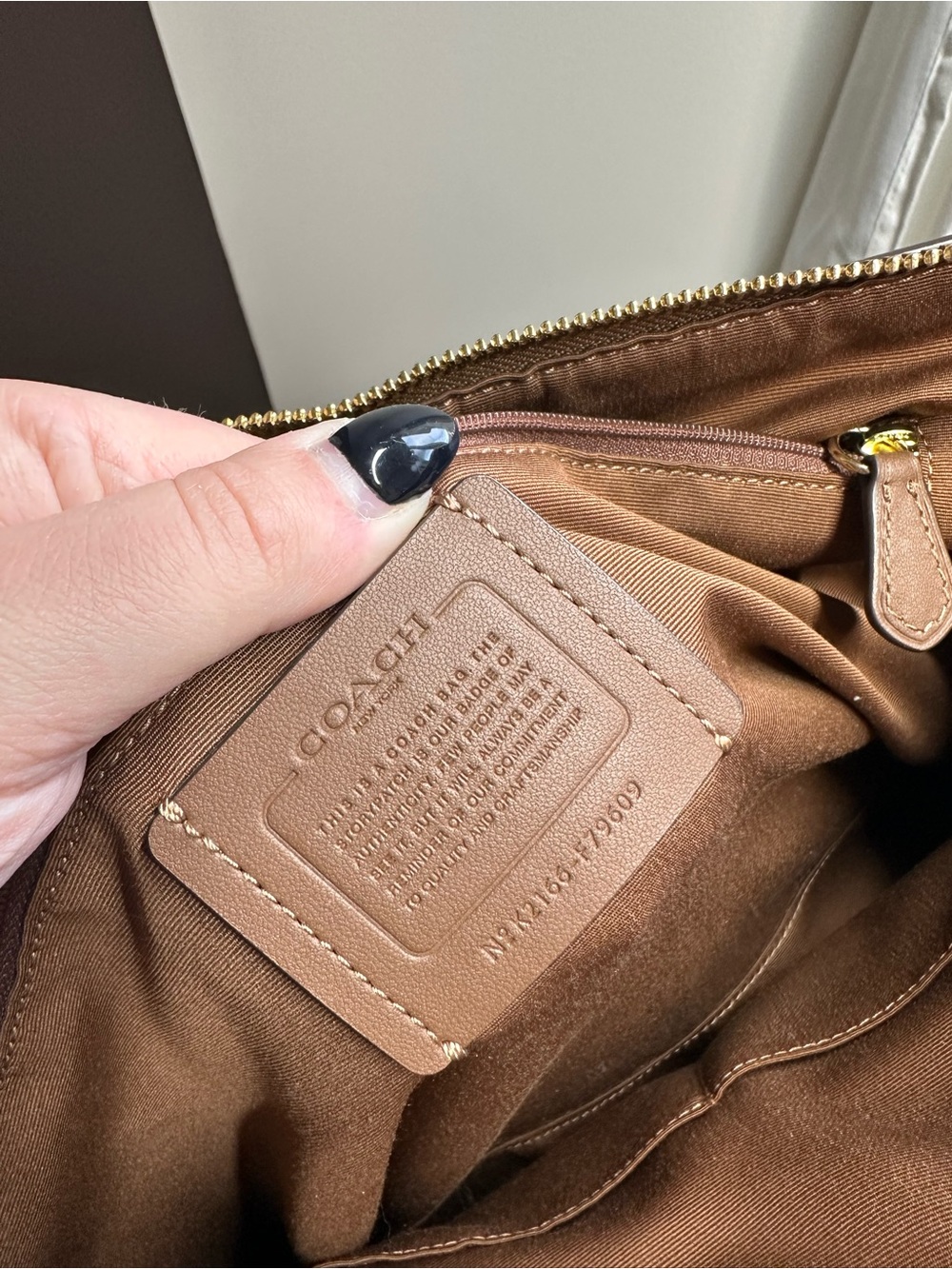 Coach Gallery Tote F79609 Signature Canvas Brown | Like New - Picture 7 of 7